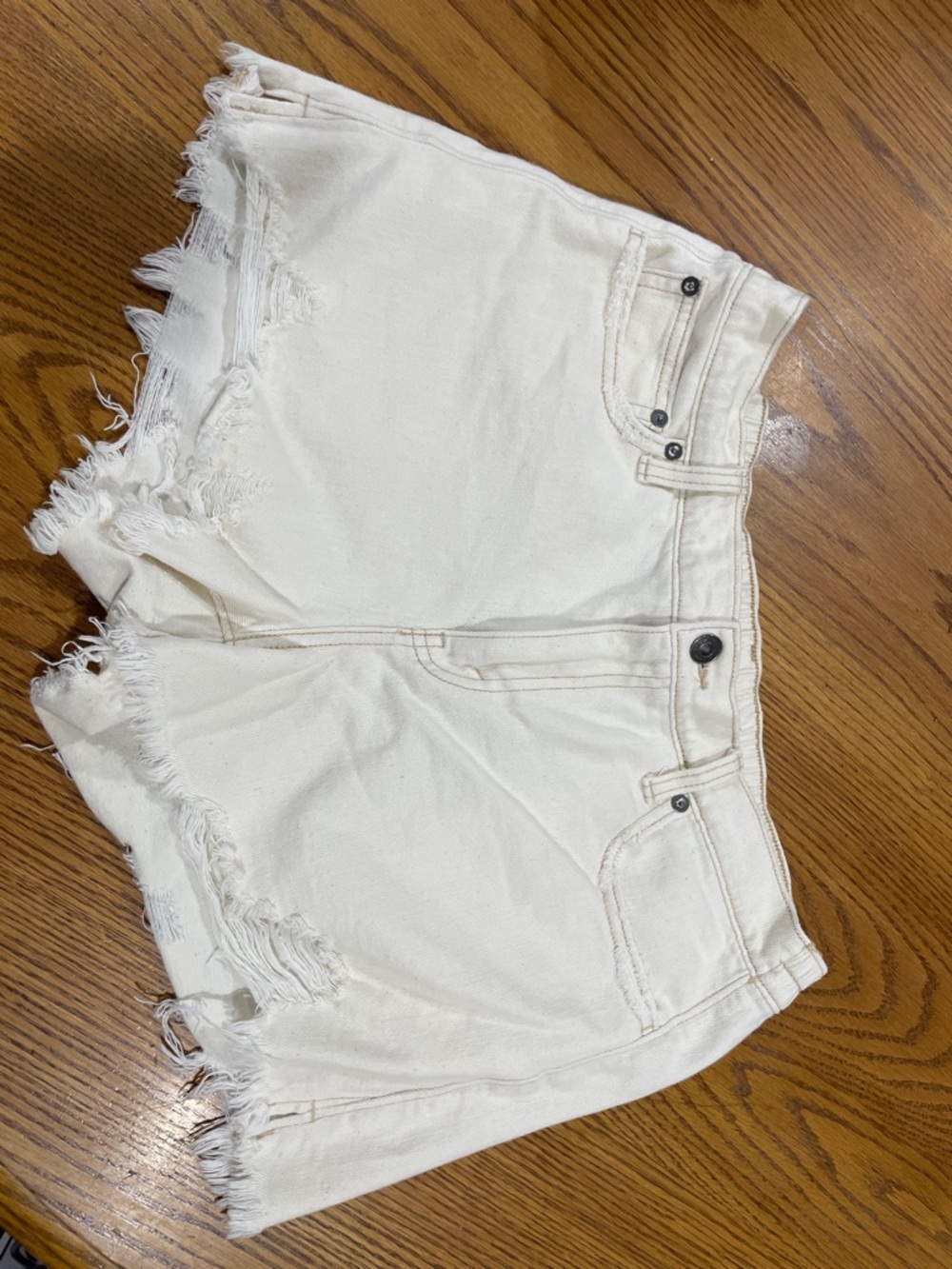 Aerie White Frayed Hem Denim Shorts - Classic Summer Staple